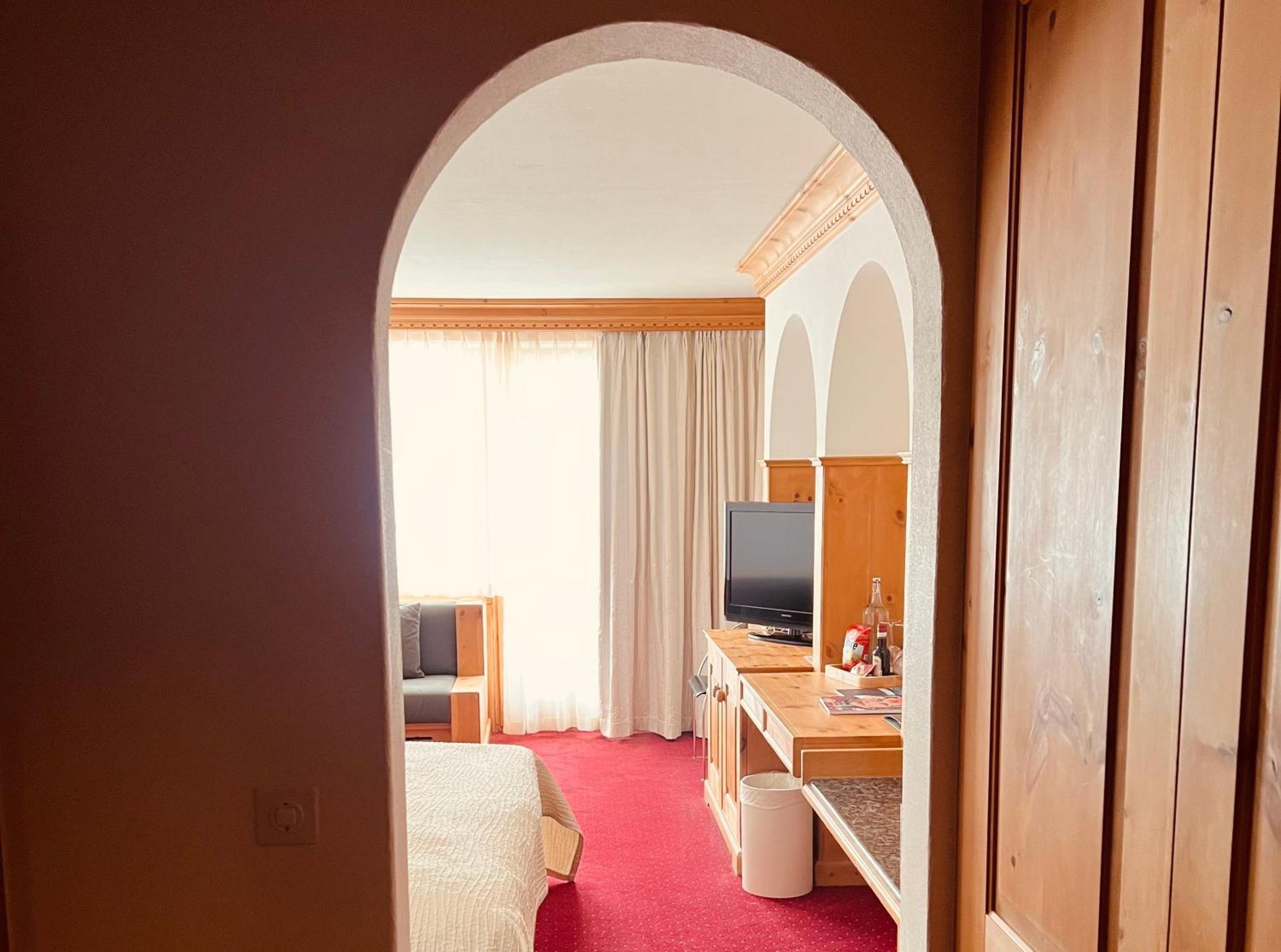 Albana Hotel Silvaplana Exterior photo